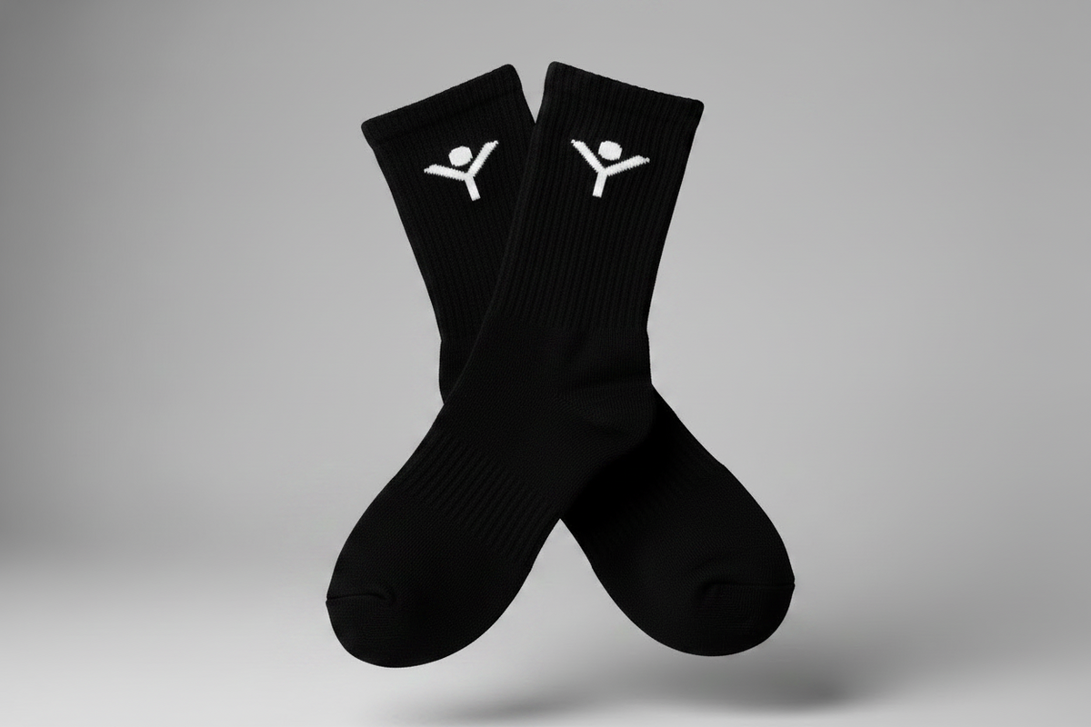 The PYNT Crew Black